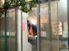 门面-丝绸之路新疆艾则孜烧烤餐厅(锁金店)