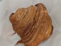 -VERIE BAKEHOUSE