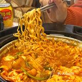 超有🇰🇷韩式氛围的年糕火锅&鱼饼汤！🐟我太爱了