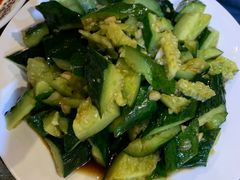 拍黄瓜-玫瑰红烤羊排(北新桥三条店)