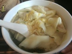 -笑来喜馄饨小笼工坊店(湖滨街店)