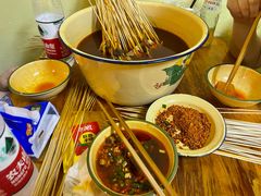 -拈签一笑黄牛肉辣卤串串