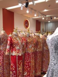 点击看大图 -LOVE SHINE婚纱·红鼎庄龙凤褂·妈妈装定制