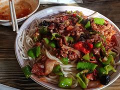-歹歹的加个面过油肉拌面