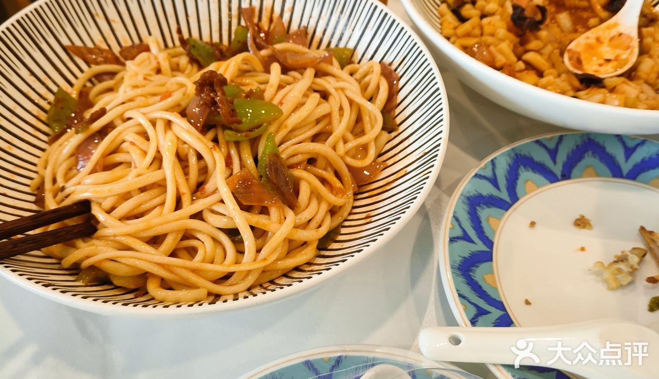 炒面套餐开吃咯~