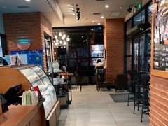 -星巴克(上海虹桥新天地二店)