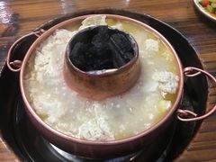 -撮一顿纳西铜火锅