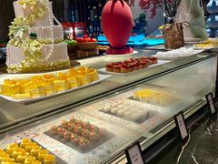 -广州万富希尔顿酒店·感趣自助餐厅·金秋蟹宴生蚝海鲜刺身烧烤