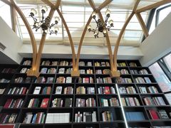 -钟书阁(松江泰晤士小镇店)