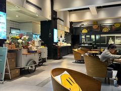 -YUMI芽米·法式烘焙·咖啡(骖鸾路店)