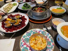 -海派悦庭·海胆烧麦·新融合菜(凯德广场店)