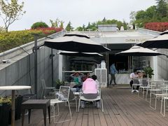 -UNI UNI(环亚凯瑟琳店)