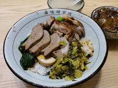 -狮头牌卤味研究所·卤味饭(花城汇南区店)