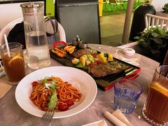 -必胜客(WOW中心城店)