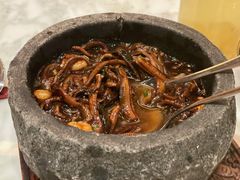 石锅传统响油鳝糊-无锡苏宁银河国际酒店-悦府65中餐厅