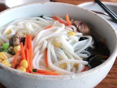 -云海肴·汽锅鸡·云南菜(天山百盛优客店)