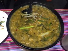 -香巴拉云南餐厅(华莱坞店)