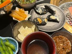 -山川小町·极番烧肉(新地假日广场店)