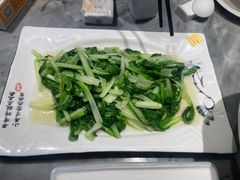 -蔼若春.传承三十年云南菜(金碧公园店)