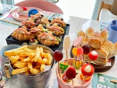 -水桶王国主题餐厅·聚会·生日派对·亲子活动·家庭套餐(亚龙湾希尔顿店)