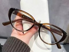 -爱视眸Eyeblling眼镜·依视路·蔡司镜片折扣店(百联南方商城购物中心)