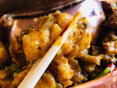 二哥芋儿蛙-炉小二铜锅牛蛙•川湘菜(三里屯店)
