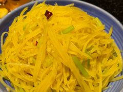 -侯志伟老街炒鸡(广济街店)