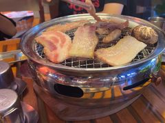 -叽叽扎扎烤肉场(生态城万达店)