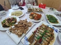 -宾朋海鲜美食餐厅·特色美食(兴海路店)