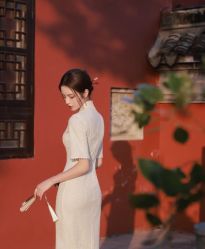 -租旗袍租礼服馆