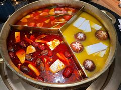 黄金奔驰锅-湊湊火锅·茶憩(上海合生汇店)