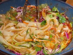石河子凉皮-耶里夏丽·新疆菜·28年喀什老馆(田林东路店)