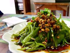 凉拌水戏扬花菜-88号小吃店·经典云南菜·地道纳西美食
