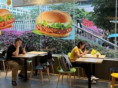 -麦当劳(伟城广场店)