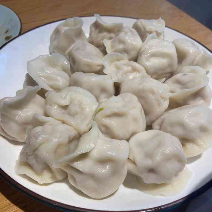 伊喜餐厅(学院路店)-"虽然店名看起来是饺子店,但品种很全,进去.