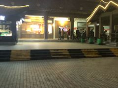 -慈城服务区-停车场