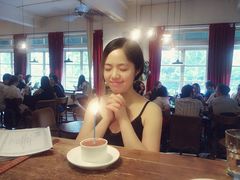 提拉米苏-雕刻时光咖啡馆(师大路店)
