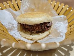 -闫家驴肉老店(华电一校店)