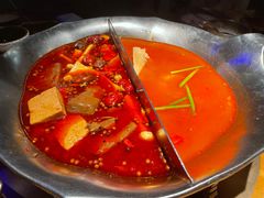 -湊湊火锅·茶憩(杭州湖滨银泰in77店)