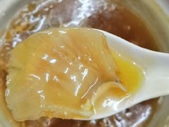 红烧汤招牌大只翅-添發碗仔翅美食