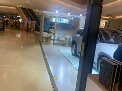 -蔚来空间(北京颐堤港店)