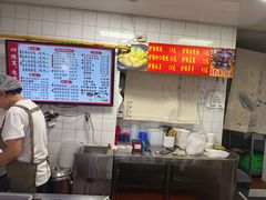 -陈寔包子王·卤煮小肠·京味小吃(龙潭店)