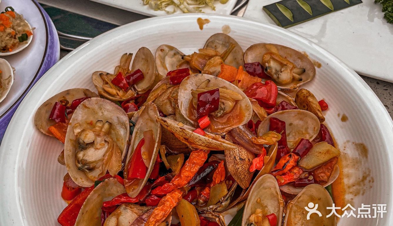 很多人都是慕名而来 主要是味道好吃到爆↓