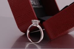 2-威德钻石-克拉钻大本营(南京东路店)