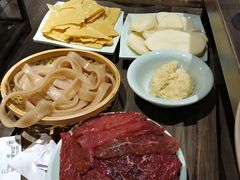 -红九格老火锅(三峡广场店)