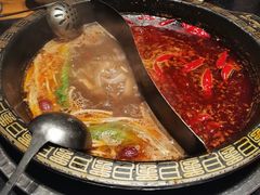 鲜菌鸳鸯锅-纸盐河码头火锅(十八梯店)