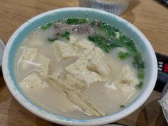 骨髓牛肉豆腐汤饭-鸭绿江民族饭店(总店)
