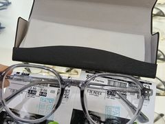 -美式眼镜·授权蔡司.依视路.尼康.豪雅.明月(南翔印象城店)
