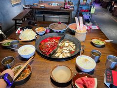 -萍姐火锅·公路夜市(武汉首店)