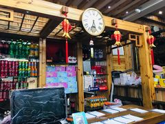 -老东镇啤酒屋海鲜加工·蒸汽海鲜·海鲜烧烤(台东店)